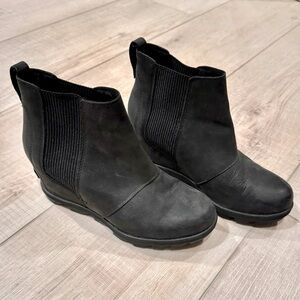 Sorel Joan of Arctic Wedge Bootie size 8 Black